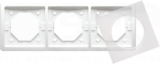 BASIC/M IP44 biały Ramka potrójna