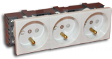 45x135 3x2P+Z biały Gniazdo elektryczne