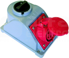 COMBO 32A 4P 400V 0-1 IP44 Gniazdo z wyłącznikiem