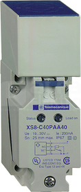 XS8C40NC440 CZUJNIK INDUK.FORM C PLAS