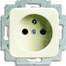 20MUC-212-500 DURO 2P+Z GNIAZDO KREM