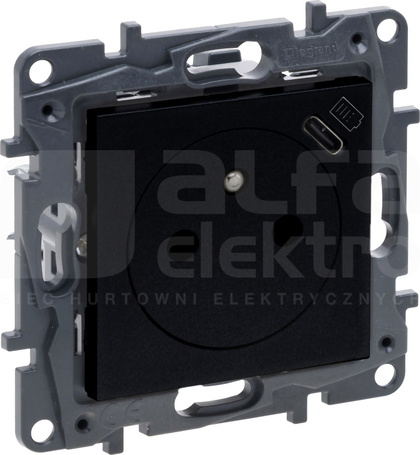 NILOE STEP 2P+Z USB typ C czarny Gniazdo zasilające z ładowarką