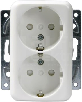232EUC GNIAZDO 2xSCHUKO